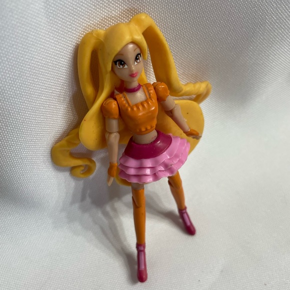 3.75” Winx Club Stella figure, posable, great condition - Picture 2 of 7